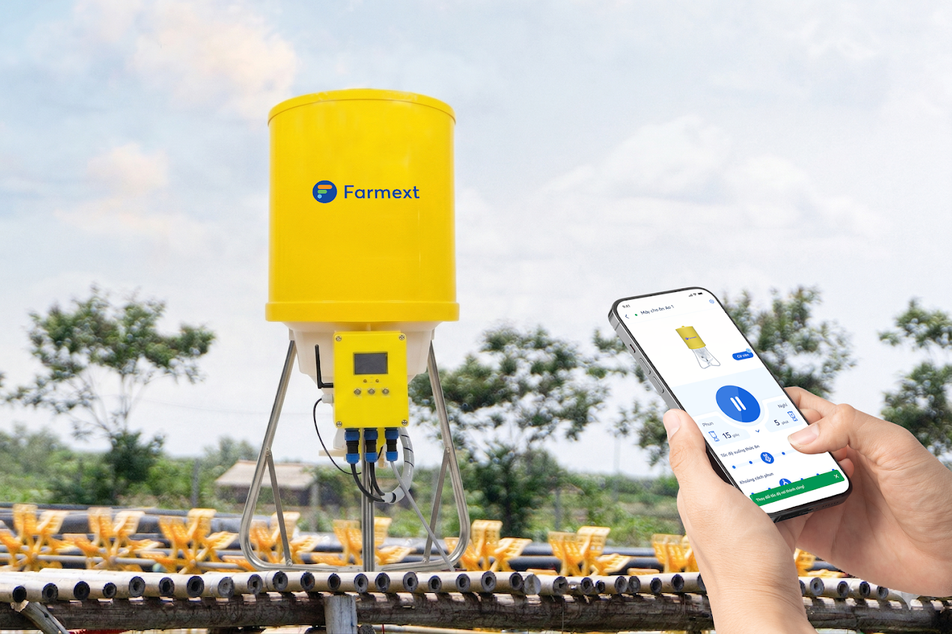 Farmext Feeder F8 smart feeding system deployed in pond